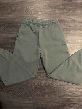 ARITZIA-TNA SWEATFLEECE PANTS